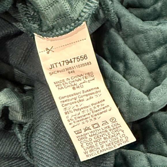SHEIN Small Dark Green Quilted Hoodie with Lace-Up Waist - Picture 6 of 7